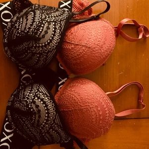 34B bras *never worn